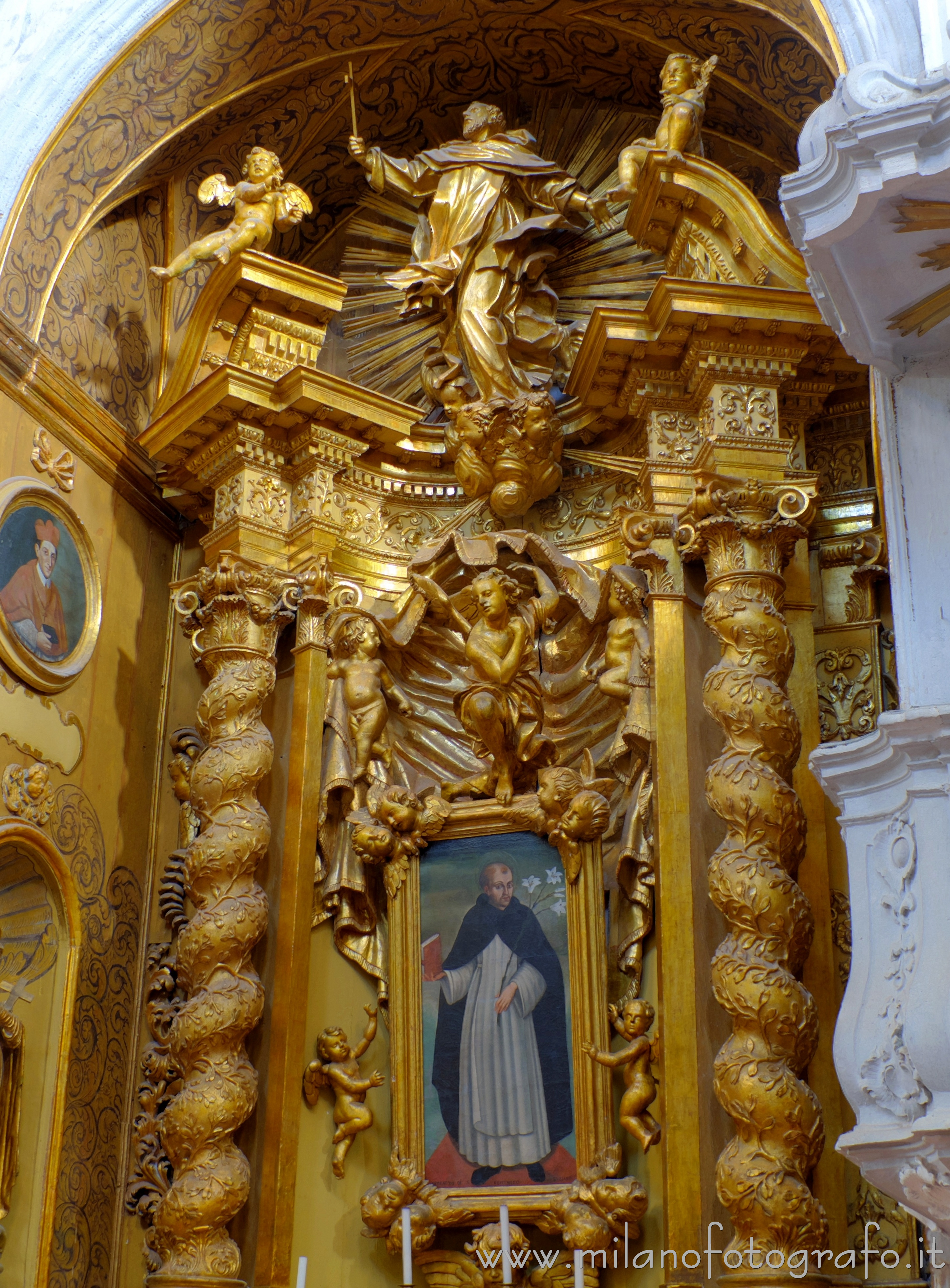 Gallipoli (Lecce, Italy) - Retable of the altar of St. Dominic in the Church of San Domenico al Rosario